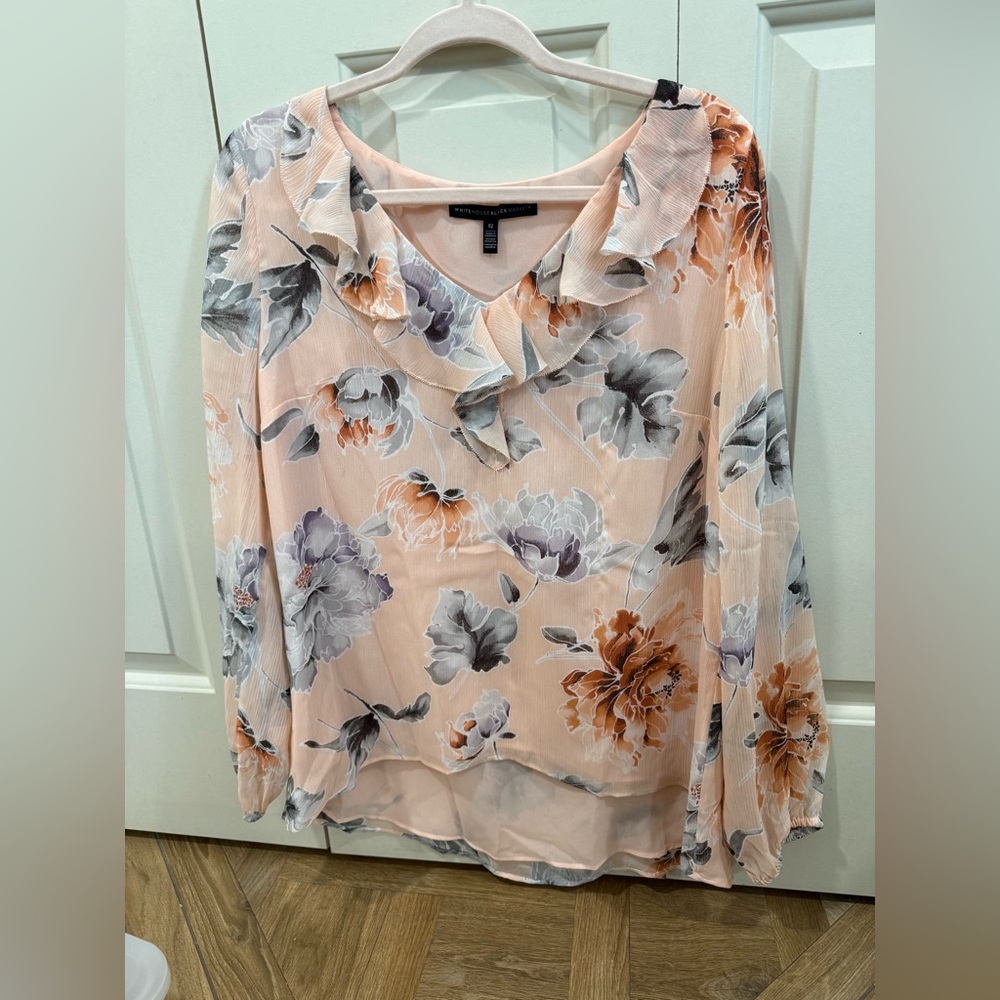 White House Black Market Peach Floral Blouse